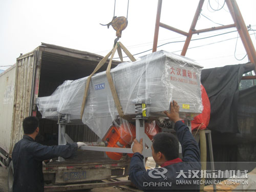 多層直線振動篩發(fā)貨 多層直線振動篩發(fā)貨