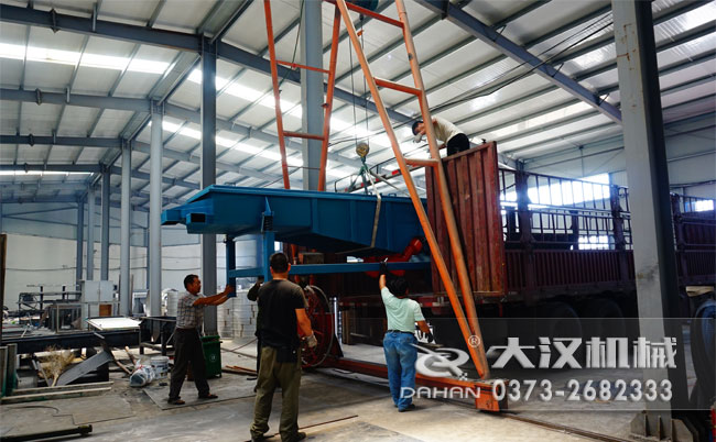 蟲膠直線振動篩 蟲膠直線振動篩